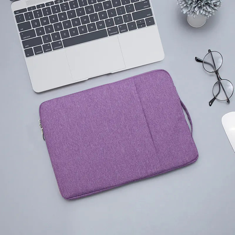 Notebook Tablet Laptop Storage Case – 15.6 Inch
