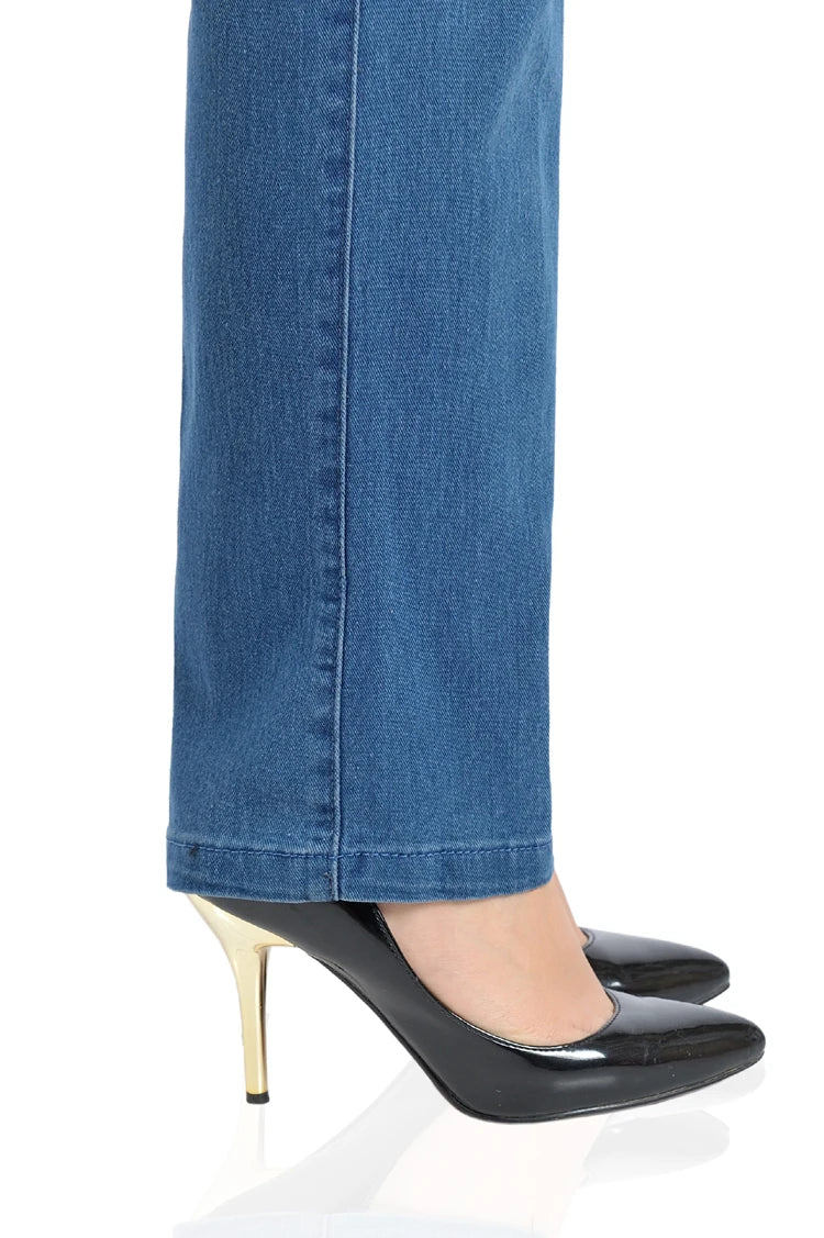 Middle-aged Mother Jeans 2025 Autumn Loose High waist Black Stretch Straight leg pants Pocket Embroidery Casual Denim Trousers