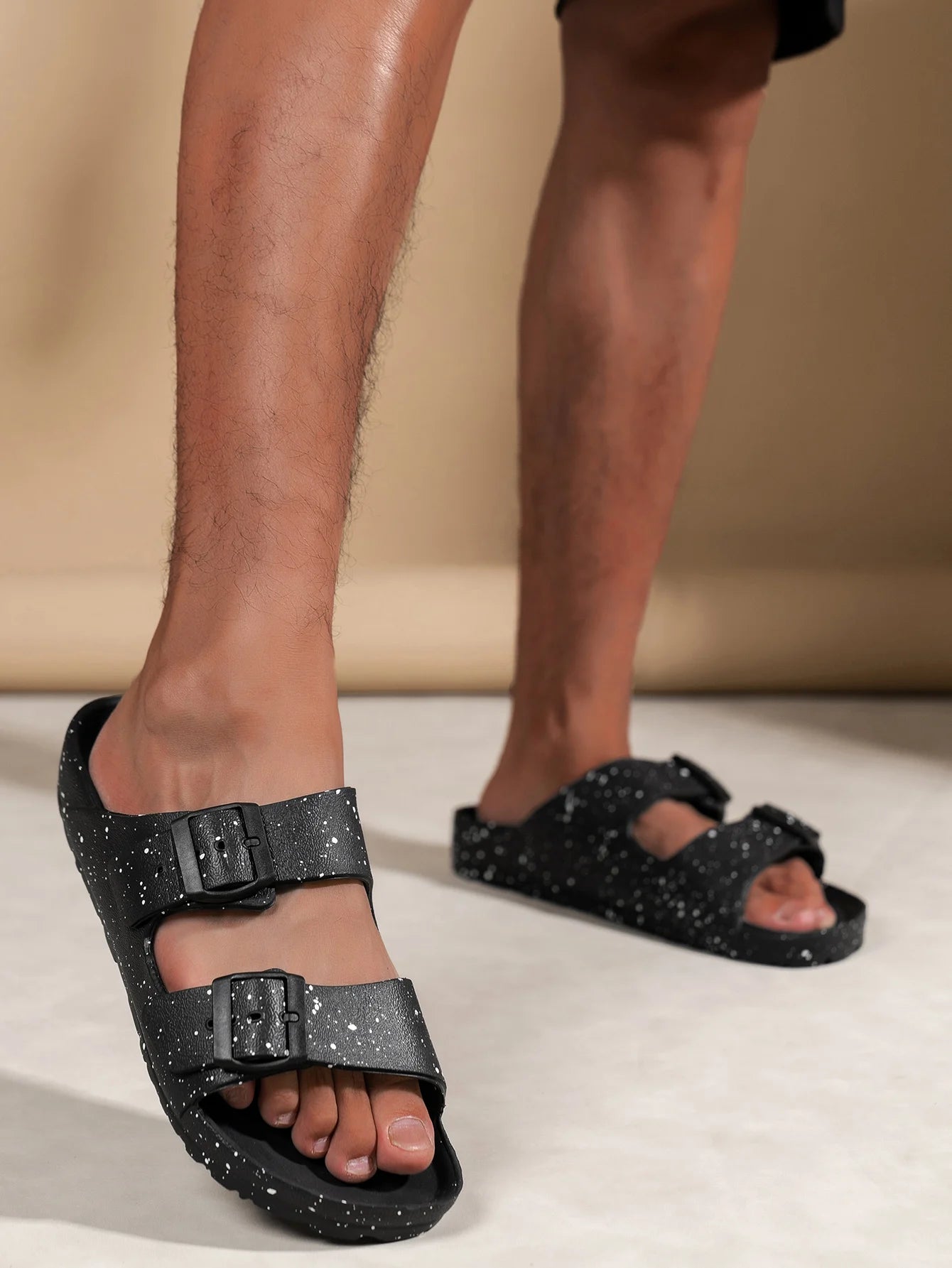 Men's Fashionable Slippers, Waterproof, Non-Slip, Soft Sole, Wear-Resistant, Comfortable, Lightweight Slip-On Slippers