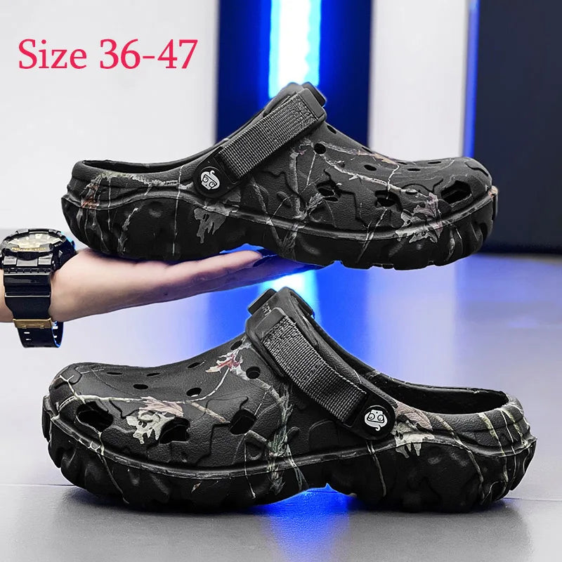 Summer Men Slippers Outdoor Foam Garden Clogs Home Shoes Male hole Shoes Light Water Shoes Comfort Home Soft Slippers