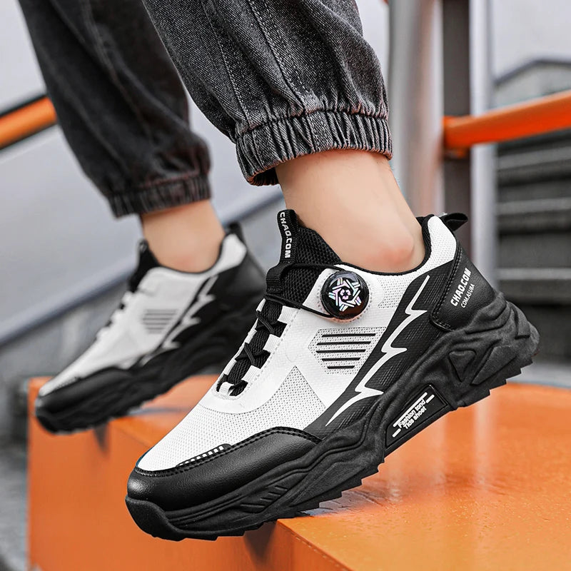 Men's Korean breathable casual sports shoes four season new soft soled Rotating shoelaces outdoor running shoes student sneakers