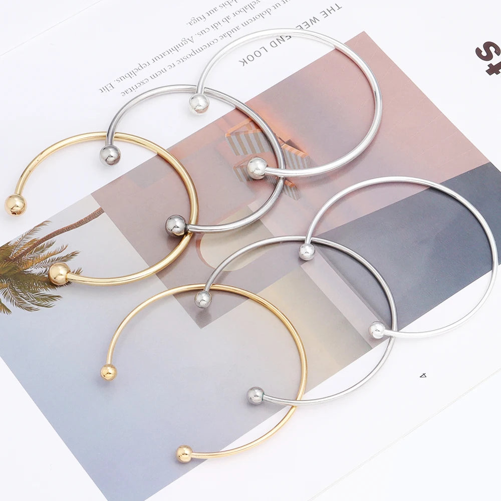 Unisex Silver-Plated Round Cuff Bracelet – Trendy Adjustable Design