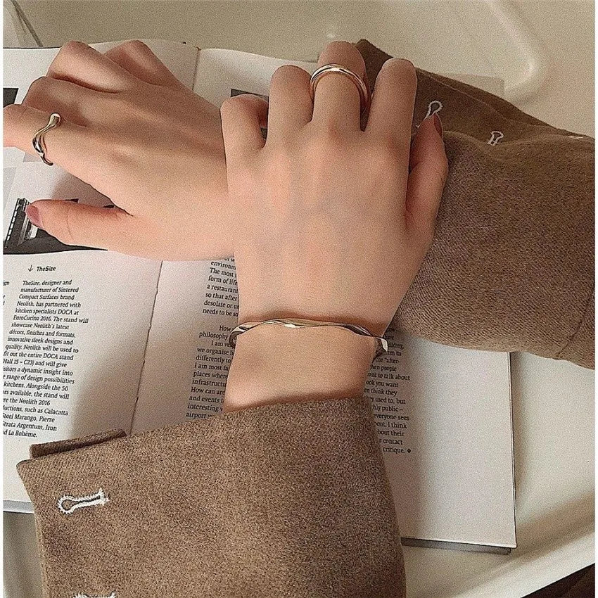 Silver-Plated Mood Tracker Bracelet for Women
