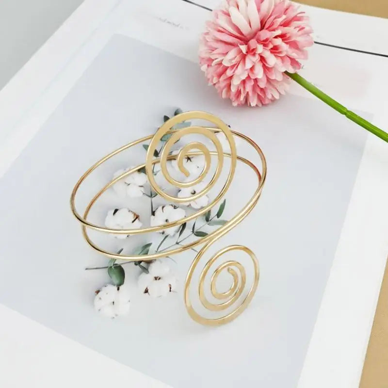 Upper Arm Bracelet Metal Coil Armband Cuff Fashion Simple Arm Bangle Armlet Adjustable for Women Girl