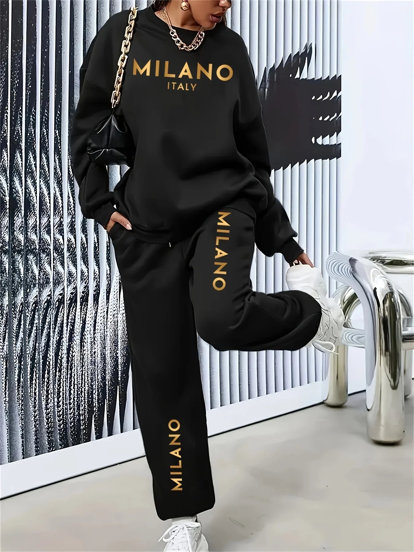 Women’s Warm Hoodie Sweatpants Set Plush Fleece Two Piece Outfit