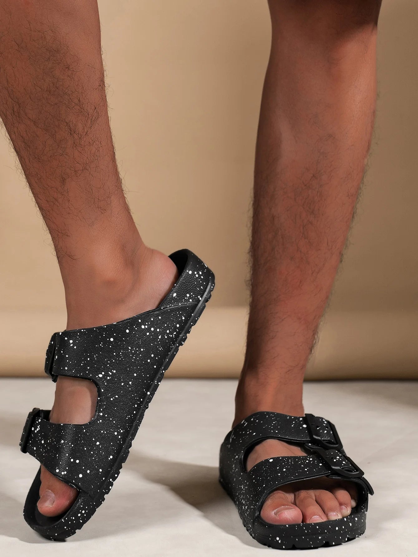 Men's Fashionable Slippers, Waterproof, Non-Slip, Soft Sole, Wear-Resistant, Comfortable, Lightweight Slip-On Slippers
