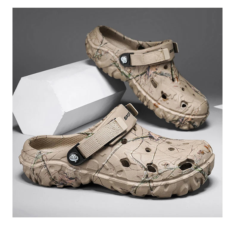 Summer Men Slippers Outdoor Foam Garden Clogs Home Shoes Male hole Shoes Light Water Shoes Comfort Home Soft Slippers