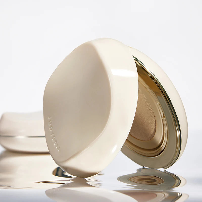 Liquid Foundation Makeup with Full Coverage and Moisturizing Finish