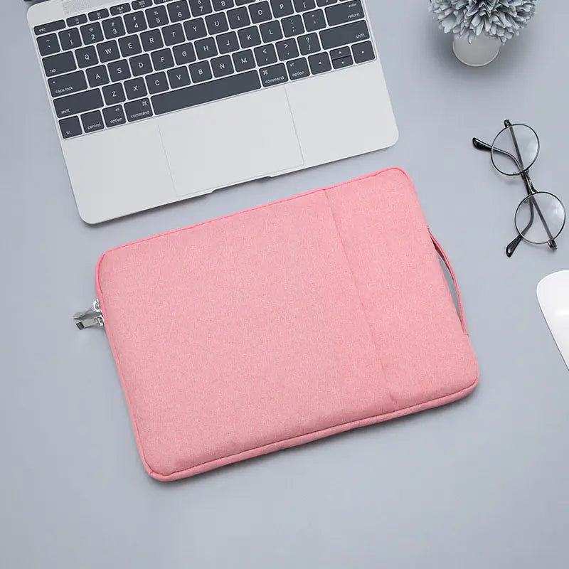 Notebook Tablet Laptop Storage Case – 15.6 Inch